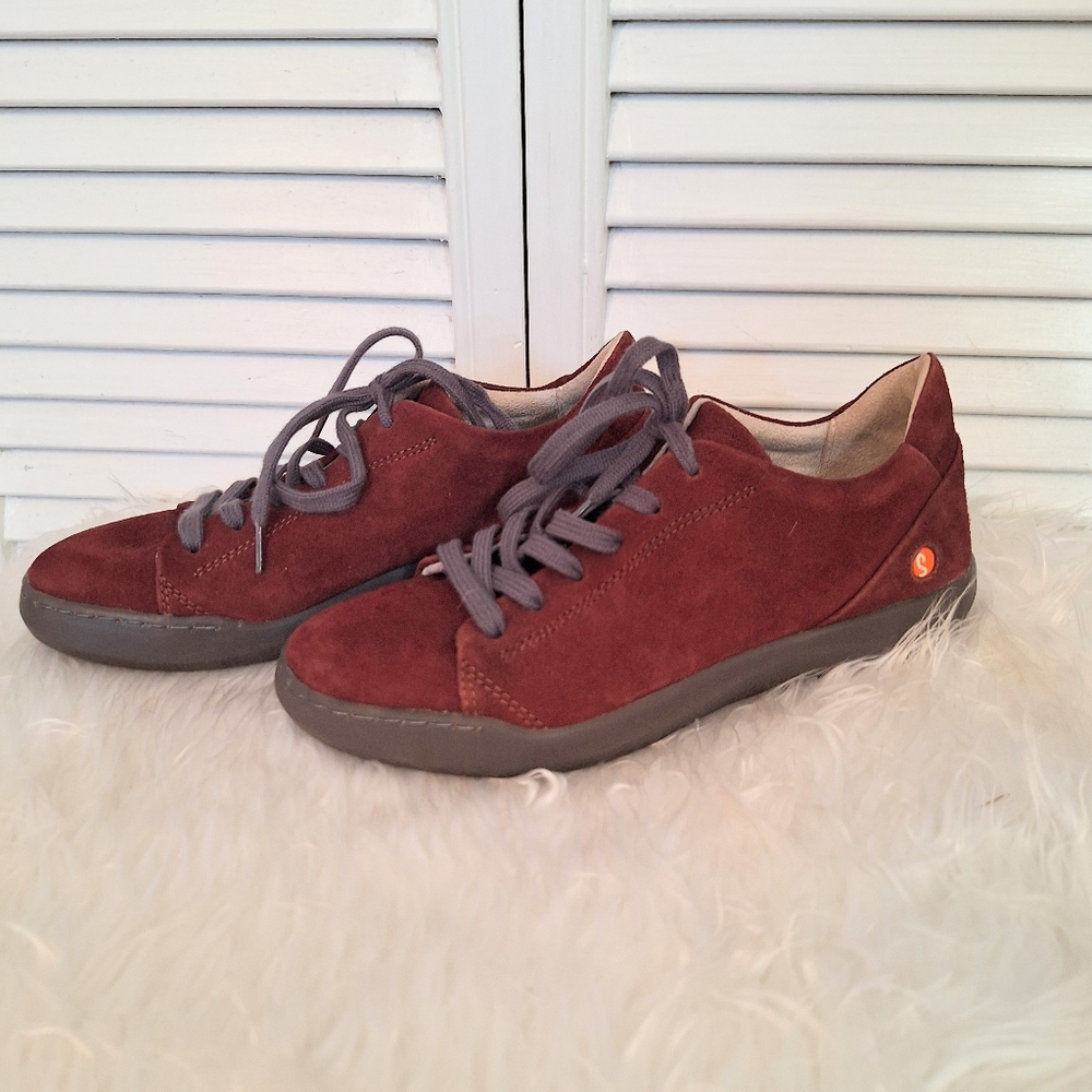 Softino Burgundy Suede Lace-Up Sneakers Sz 5.5 - Picture 6 of 7